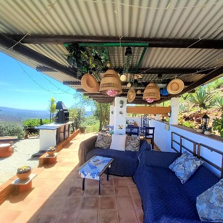Vine Ridge Studio And Apartment Comares Exterior foto